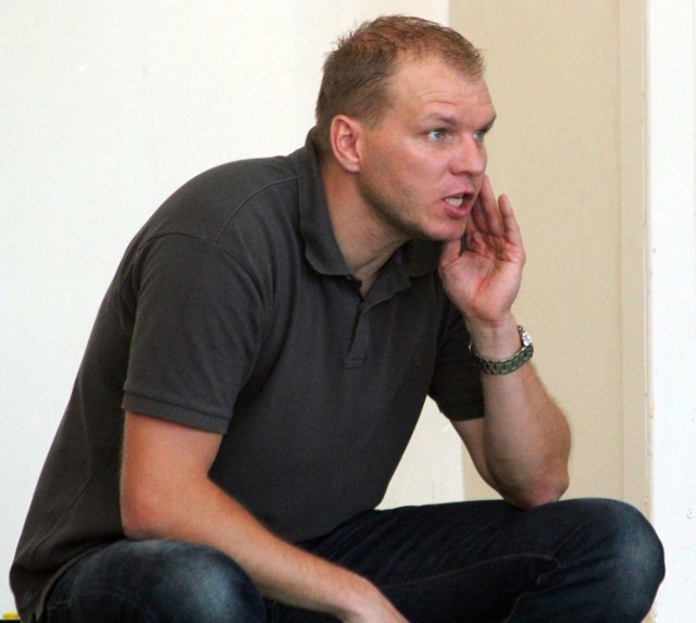 Trener młodziczek Nike Dariusz Werpachowski.