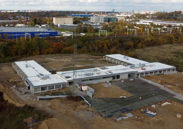 Budowa szczecińskiego schroniska z lotu ptaka. Październik 2022