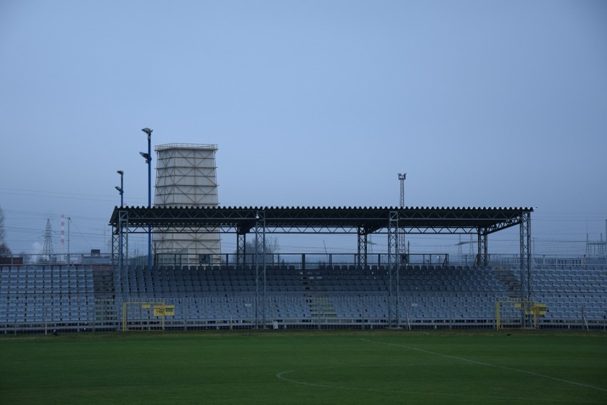 Nie wiadomo kiedy Raków wróci do gry na swoim stadionie....