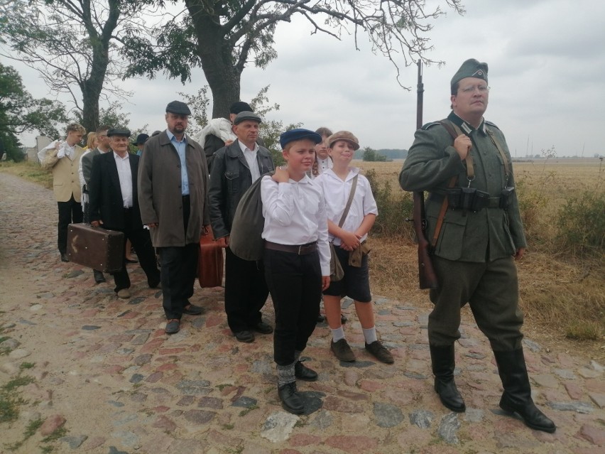 Sceny do dokumentu poświęconego wysiedleniom przygotowano w...