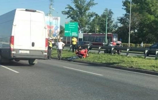 Po zderzeniu motocyklisty z ciężarówką na DTŚ - korek w stronę Chorzowa