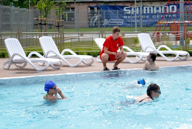 Zewnętrzne baseny Aqua Lublin. Od poniedziałku będą zamknięte, ponownie będzie można z nich korzystać dopiero latem 2018 r.