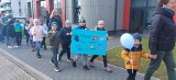 Pochód z okazji Światowego Dnia Autyzmu wyszedł z Przedszkola nr 3 w Skierniewicach