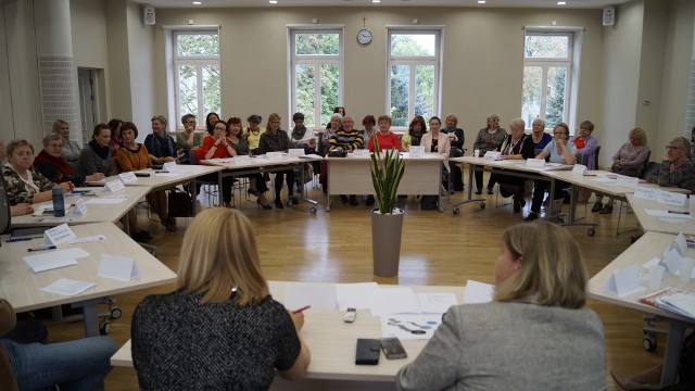 Pierwsze spotkanie seniorów przy okrągłym stole odbyło się 10 maja w Centrum Aktywności Społecznej w Białymstoku.