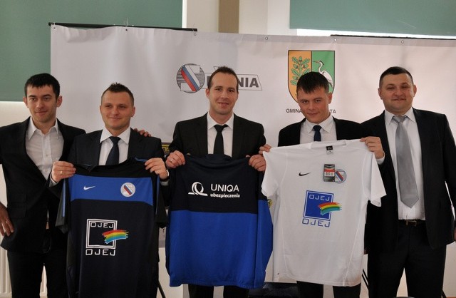 : piłkarze (od lewej) Tomasz Wolski, Sebastian Zieliński, Karol Bilski, Tomasz Pazderski oraz Marek Stankiewicz.