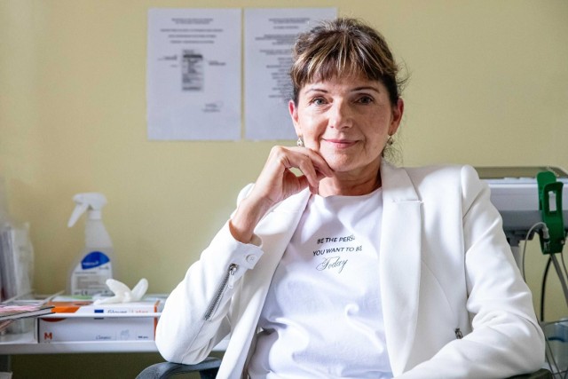 Lek. Dorota Toczydłowska-Lasota - podlaska wojewódzka konsultant w dziedzinie hipertensjologii, specjalista chorób wewnętrznych i hipertensjologii. Pracowniczka Wojewódzkiego Szpitala Zespolonego im. J. Śniadeckiego w Białymstoku.