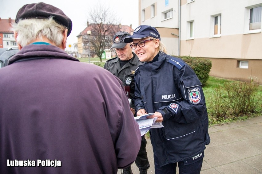 Gorzowscy policjanci przypominają, by w czasie świąt nie...