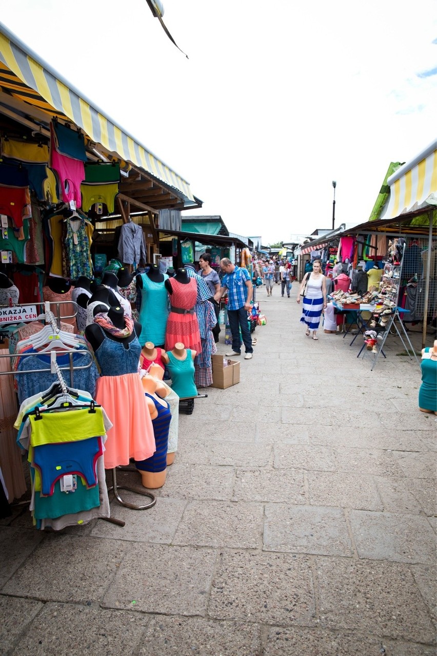 Bazar przy Kawaleryjskiej w ciągu tygodnia świeci pustkami