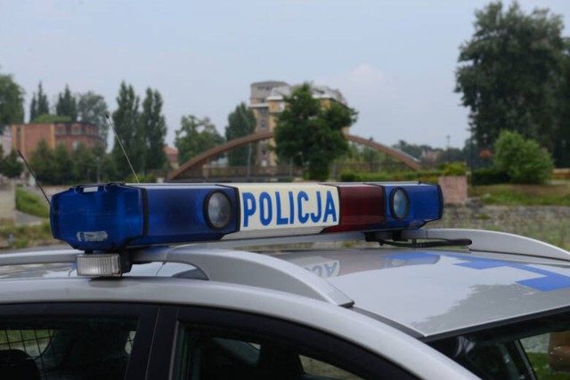Policjanci z miejscowego komisariatu w Kruszwicy w niedzielę (24 lipca) zostali powiadomieni o obywatelskim ujęciu na jednym z osiedli