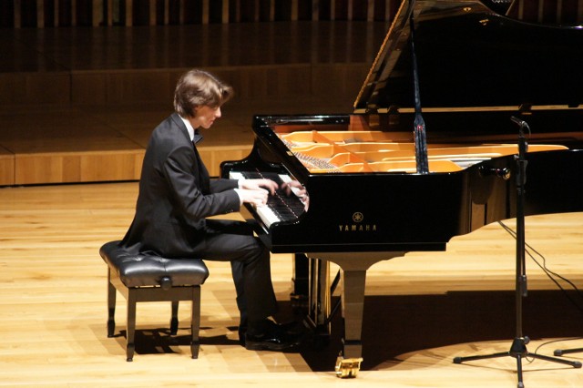 Marcin Wieczorek wspaniale zagrał utwory Fryderyka Chopina.
