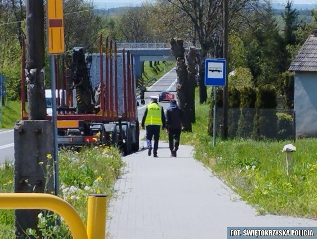 Kierowca ciężarówki miał 0,4 promila alkoholu w organizmie. Jazda w takim stanie to wykroczenie