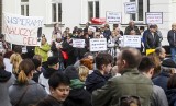 Tłumy na pikiecie poparcia  dla strajku nauczycieli w Rzeszowie [ZDJĘCIA]