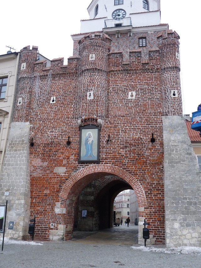 Baner Herbapolu z Bramy Krakowskiej został zdjęty.