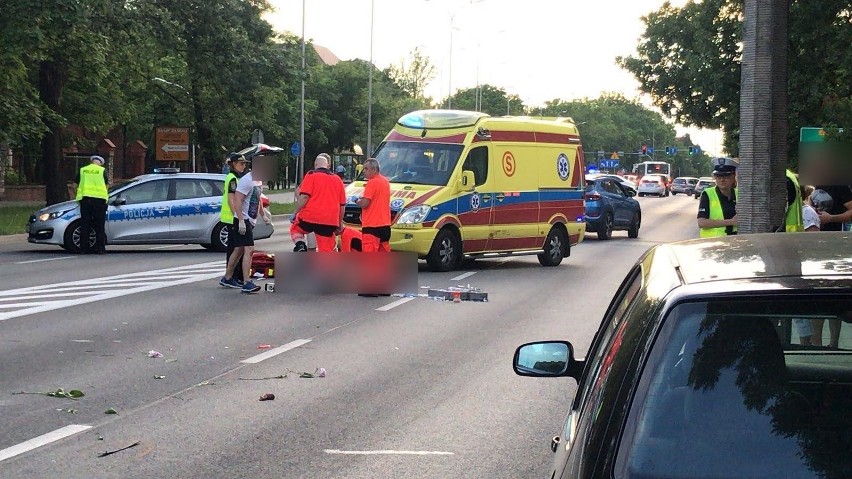 Wypadek na ulicy Ozimskiej w Opolu. Na oznakowanym przejściu...