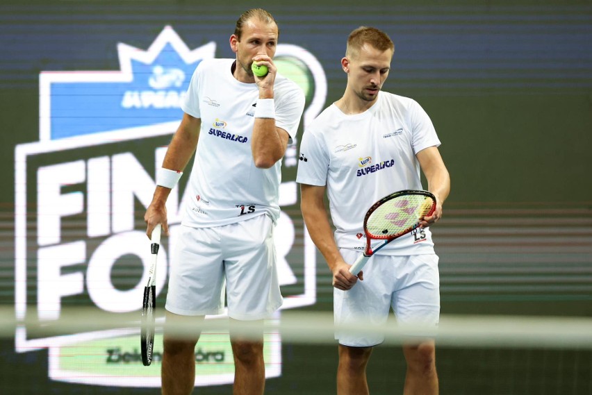 Areną turniej Final Four Superligi tenisa jest hala CRS w...