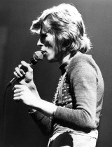 David Bowie - muzyczny kameleon. Spotkanie z Marcinem Zasadą wokół biografii legendarnego artysty i piosenkarza