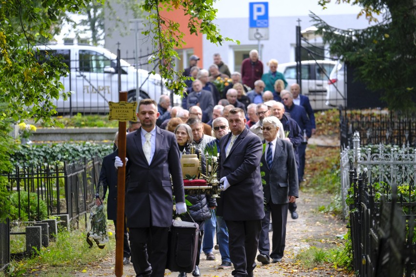 Na cmentarzu św. Jerzego przy ul. Gałczyńskiego w Toruniu...