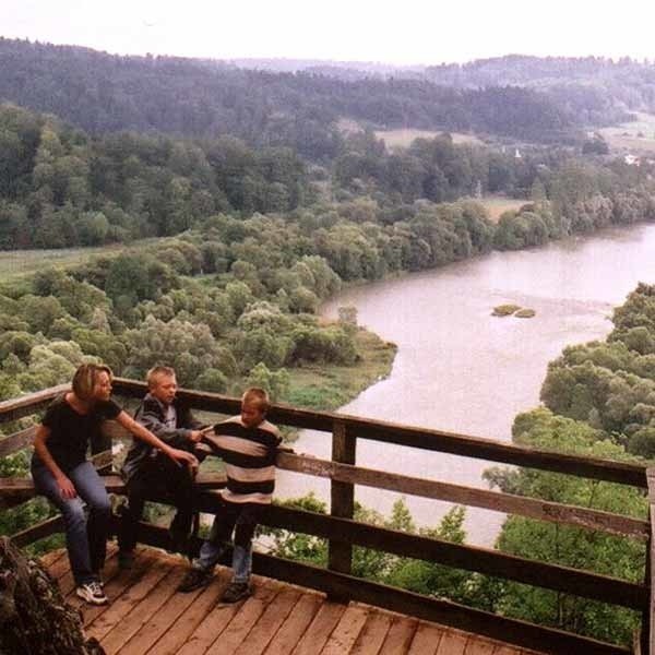 Panorama rozciągająca się z platformy widokowej na Górze Sobień - bramie w Bieszczady - zachwyca turystów. Czy podobnie będzie na Cergowej?