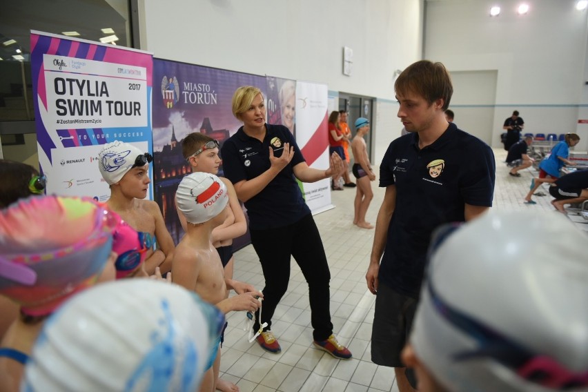 Otylia Jędrzejczak uczyła pływania w Toruniu [zdjęcia]
