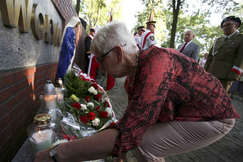 Spotkanie przed Krzyżem Wołyńskim w Słupsku.