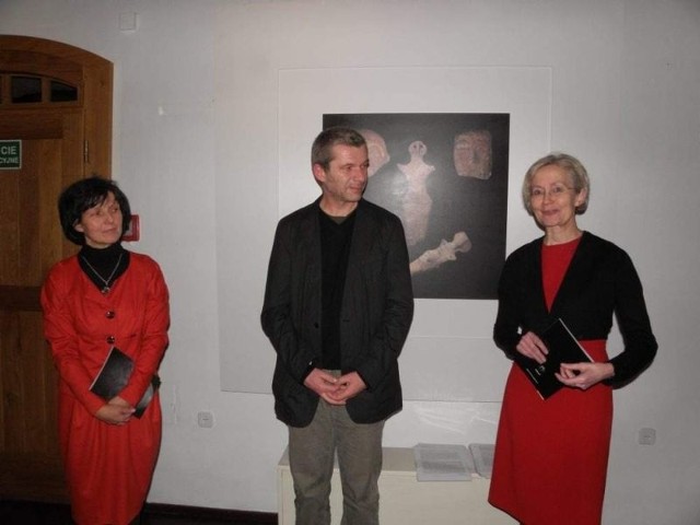 Od lewej Hanna Rząska, Tomasz Skorupka i Barbara Zagórska.