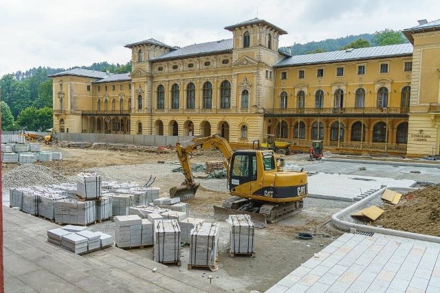 Remont deptaka przebiega bez zakłóceń. Władze uzdrowiska liczą, że pogoda będzie sprzyjać budowlańcom