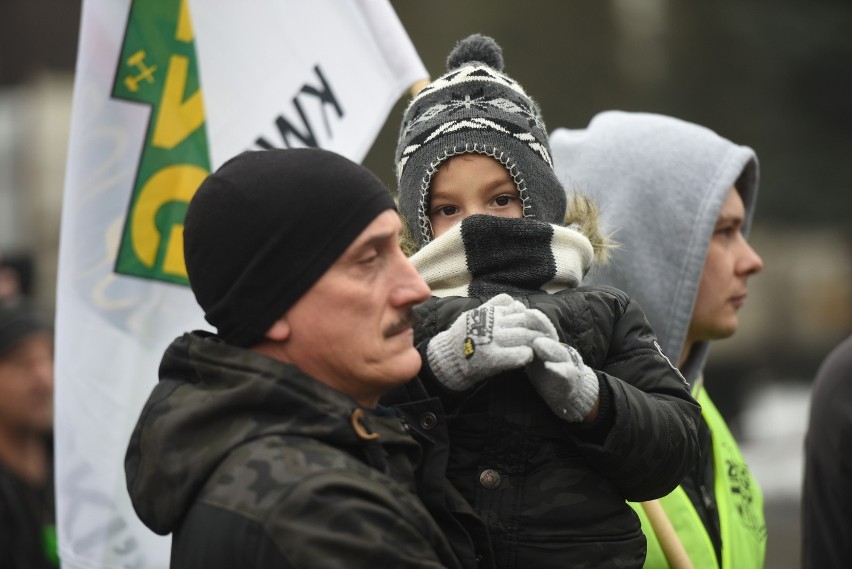 Protest górników kopalni Boże Dary w Katowicach: