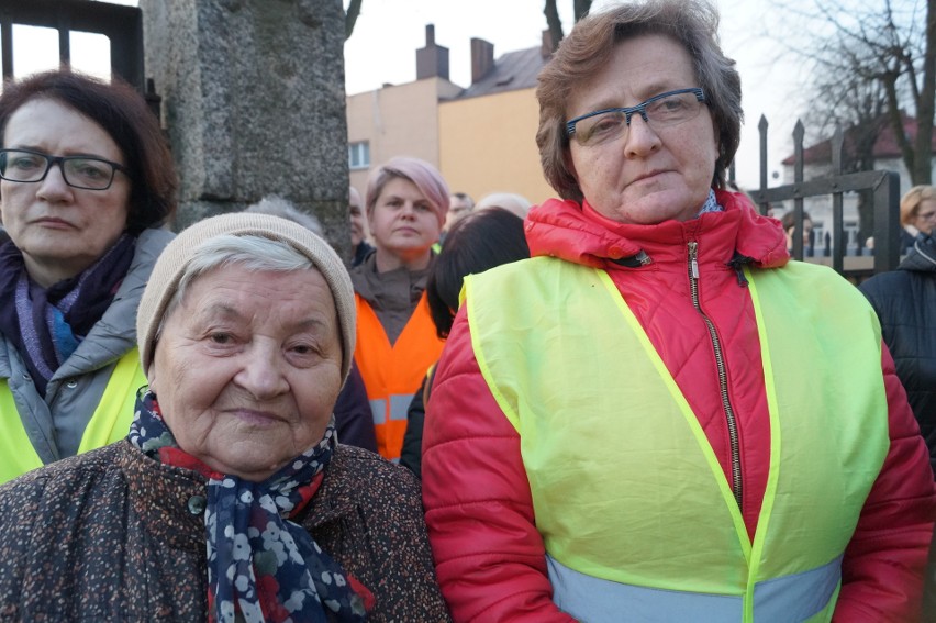 Ekstremalna Droga Krzyżowa w Makowie Mazowieckim odbyła się po raz pierwszy. Wierni przemaszerowali 22,5 km