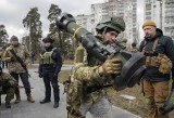 Rosyjski konwój z okolic Kijowa rozproszył się. Co Rosjanie szykują obrońcom stolicy?