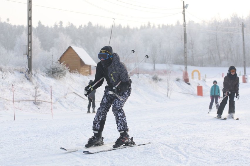 Rewelacyjne warunki narciarskie na świętokrzyskich stokach! (WIDEO, ZDJĘCIA)