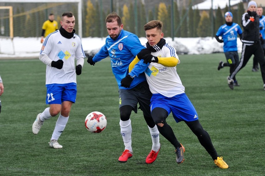 Stal Brzeg w sparingu uległa Skrze Częstochowa 0-3.