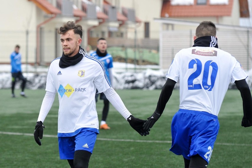 Stal Brzeg w sparingu uległa Skrze Częstochowa 0-3.