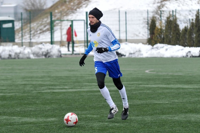 Stal Brzeg w sparingu uległa Skrze Częstochowa 0-3.