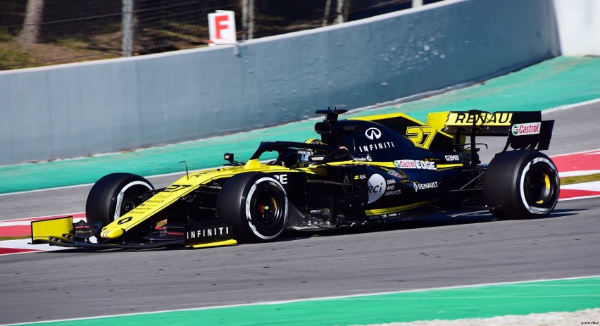 Renault F1 Team - BOLID Renault R.S.19...