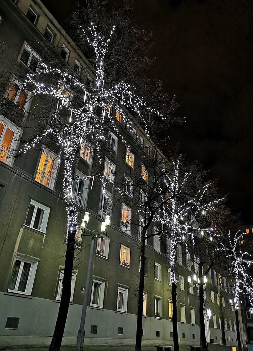 Kraków. Nowa Huta zachwyca świąteczną dekoracją. Jest pięknie [ZDJĘCIA]