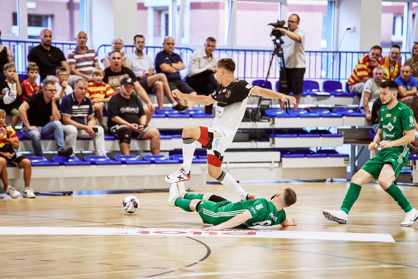 Jagiellonia Futsal (biało-czarne stroje) nie dała rady...