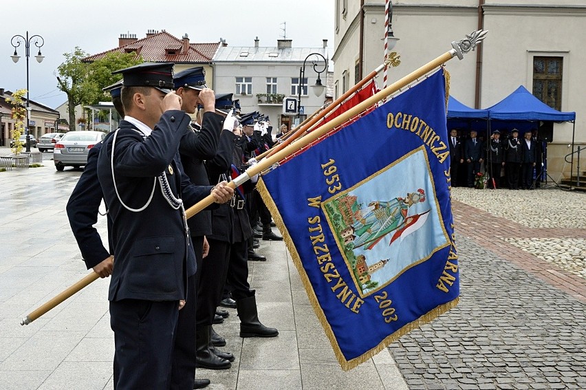 Gorlice. Druhowie z OSP podziękowali za sprzęt wartości wielu milonów złotych [ZDJĘCIA]