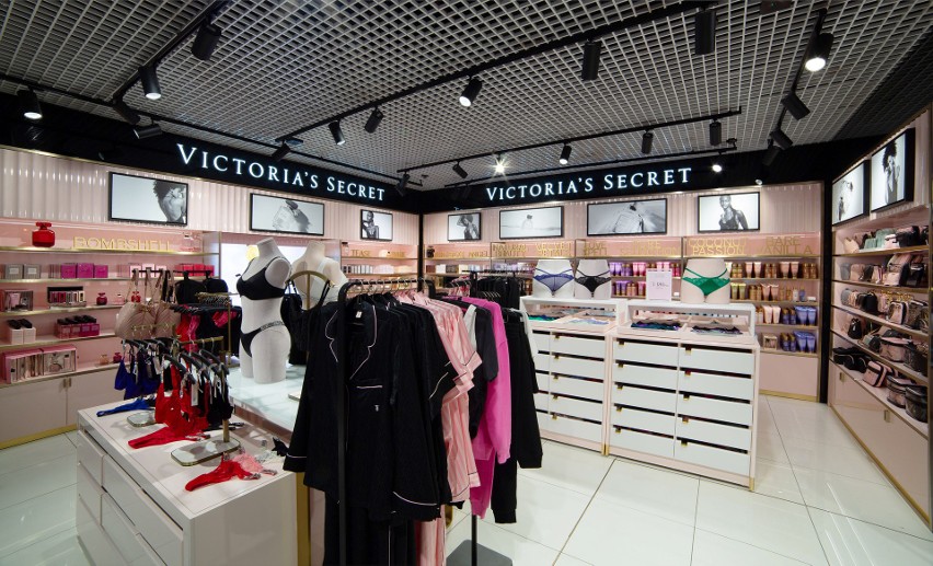 Kraków. Od połowy lipca na lotnisku w Balicach działa nowy sklep Victoria’s Secret 