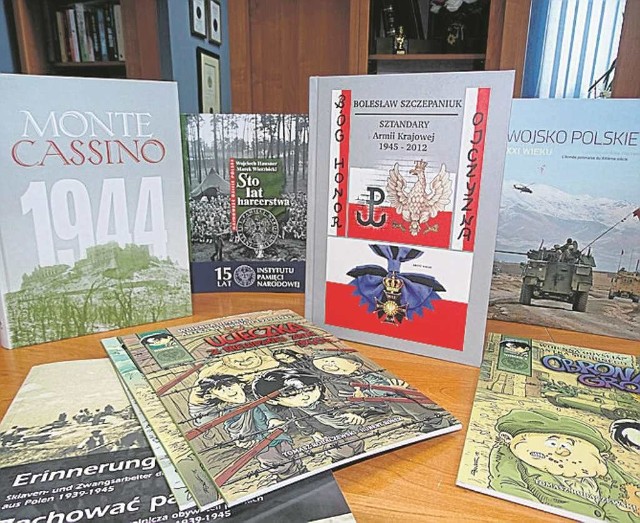 Nowe pozycje historyczne w miechowskiej bibliotece