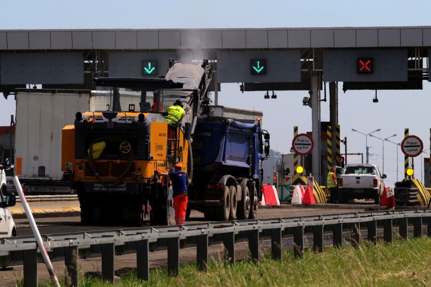 Remont autostrady A4 pod Wrocławiem. Stać w korku czy jechać objazdem? Sprawdziliśmy to (ZDJĘCIA)