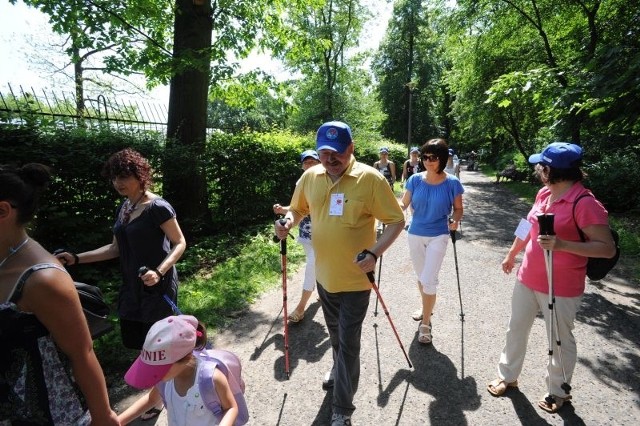 Dzisiaj przed południem w Opolu można wziąć udział w darmowych zajęciach nordic walking.