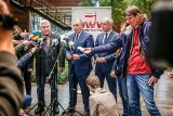Lech Wałęsa apeluje do Pawła Adamowicza: "Dwie kadencje i do domu". Kto będzie kandydatem PO na prezydenta Gdańska? Trwają rozmowy [wideo]