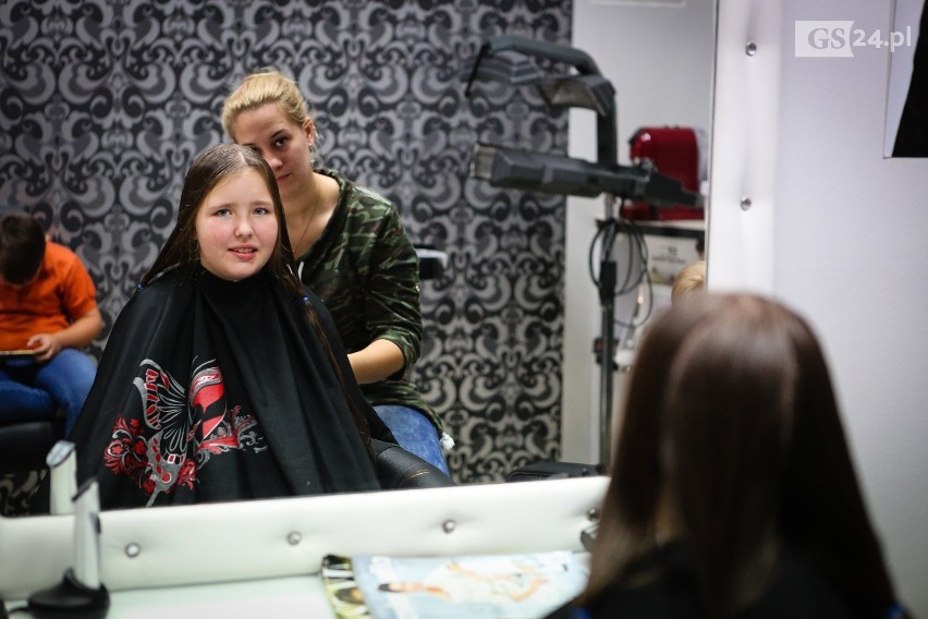 Piękny gest 9-letniej Oli ze Szczecina. Oddała włosy dla Fundacji Rak'n'Roll [WIDEO, ZDJĘCIA]
