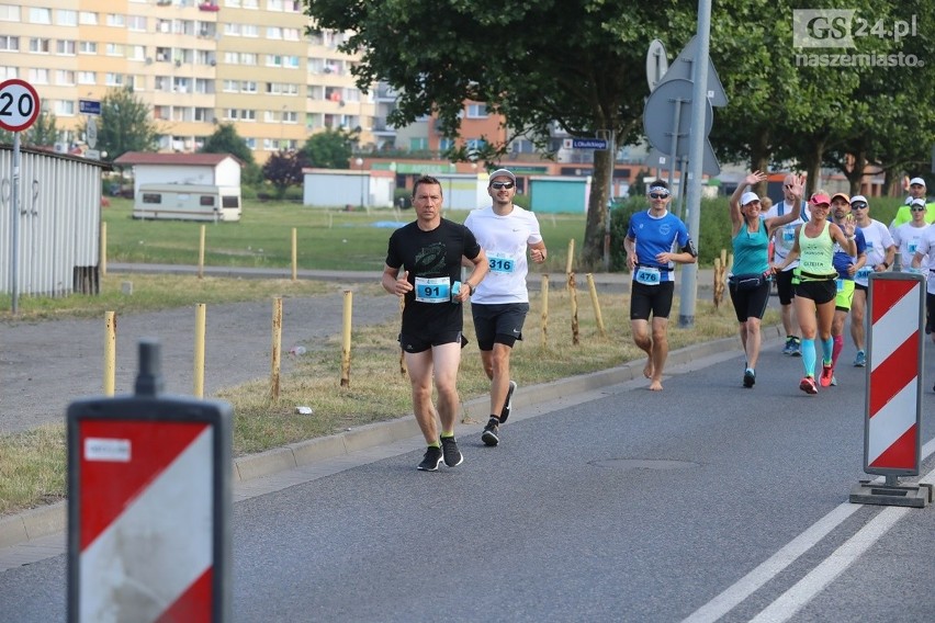 Maraton Szczeciński 2018: pół tysiąca biegaczy! [DUŻO ZDJĘĆ, WIDEO]