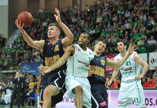 Koszykówka. Stelmet vs Asseco Prokom Gdynia 83 : 7Koszykówka. Stelmet vs Asseco Prokom Gdynia 83 : 74