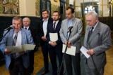 Sondaż. Koalicja prezydenta Majchrowskiego i opozycji wygrywa wybory do Rady Miasta Krakowa