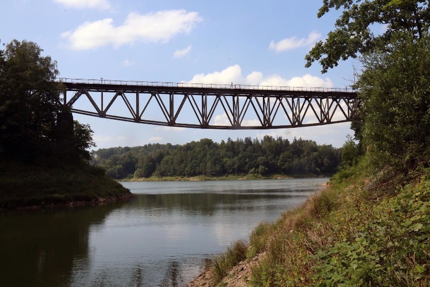 06.08.2020 pilchowicw zabytkowy most kolejowy nad jezioro...