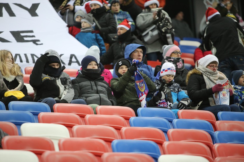 Górnik Zabrze - Wisła Kraków. Torcida zagrzmiała