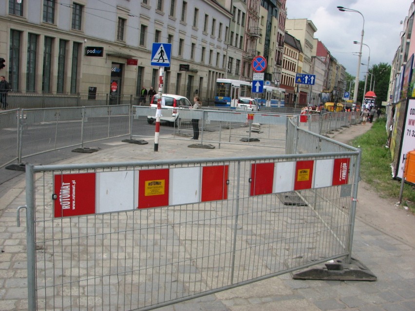 Wrocław: Rozpoczęli budowę nowej ścieżki rowerowej w centrum. Są utrudnienia