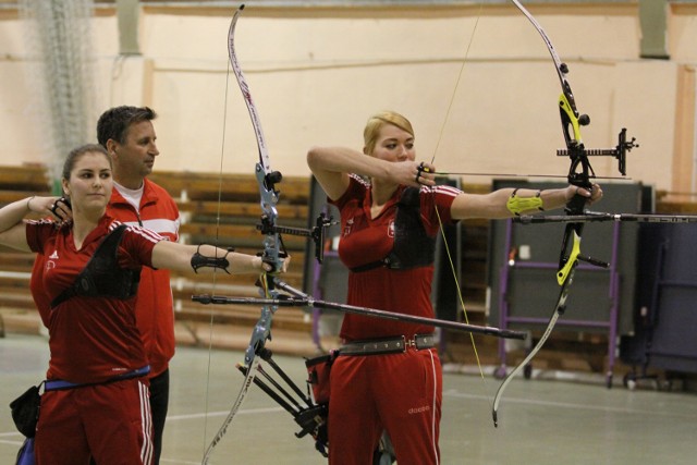 Karolina Farasiewicz i Milena Barakońska trenują pod okiem trenera Kazimierza Kocika.
